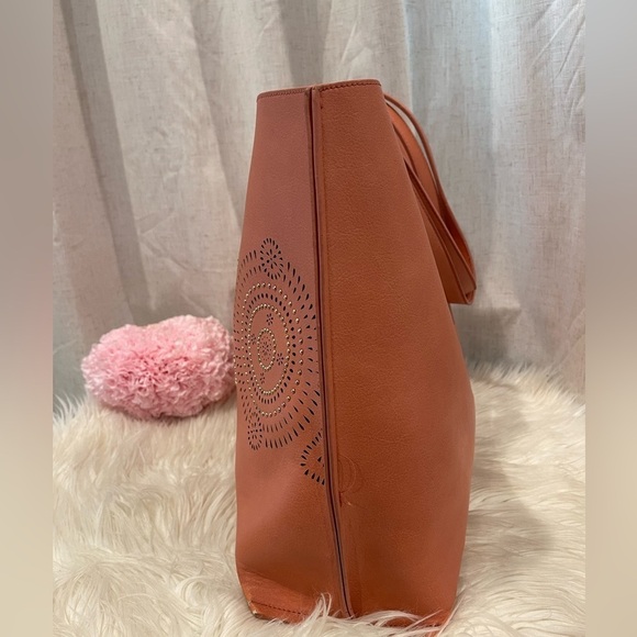 Madison West Tote Bag - Picture 4 of 15